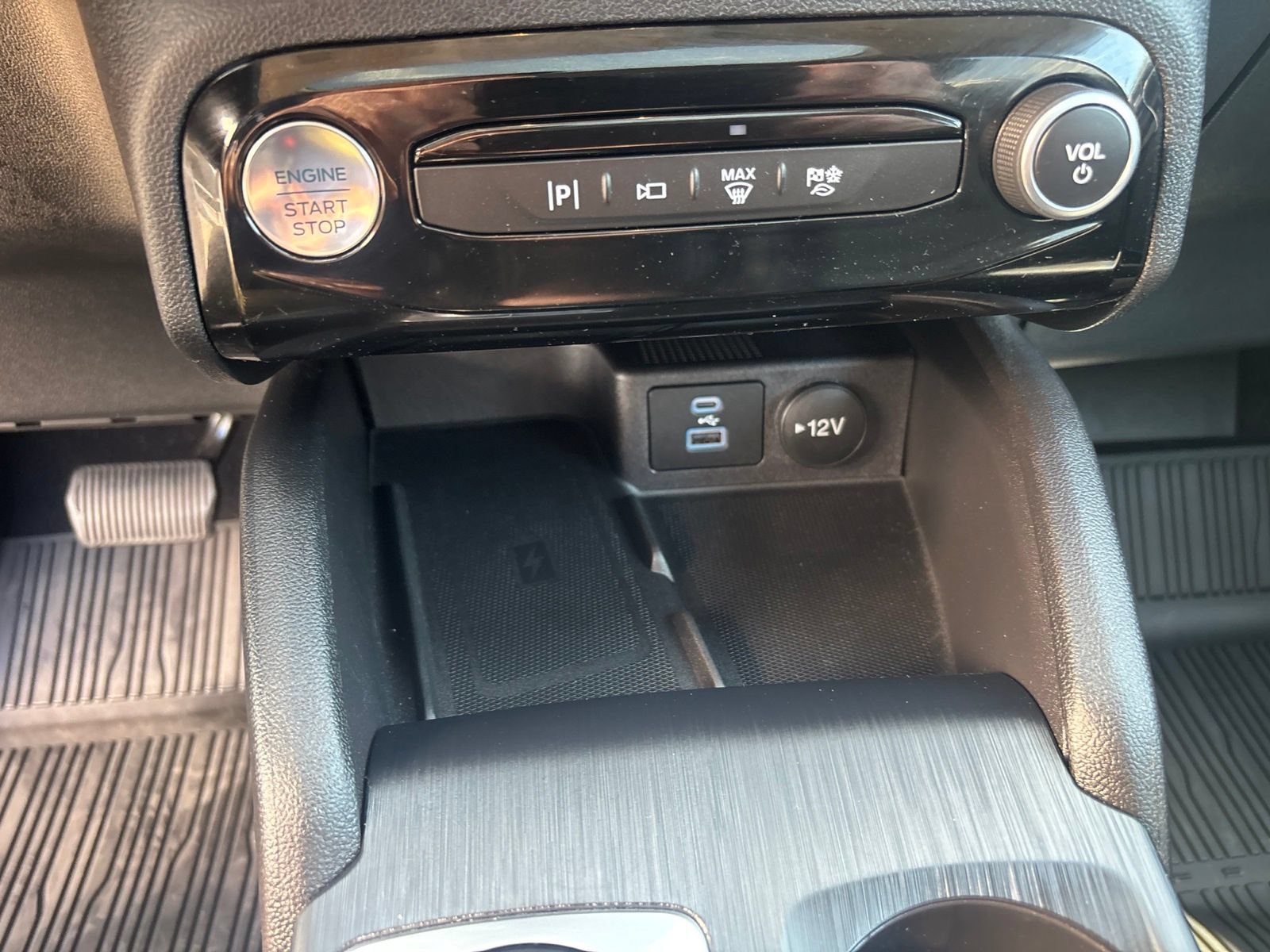 Used 2023 Ford Escape Platinum AWD/4WD image 24