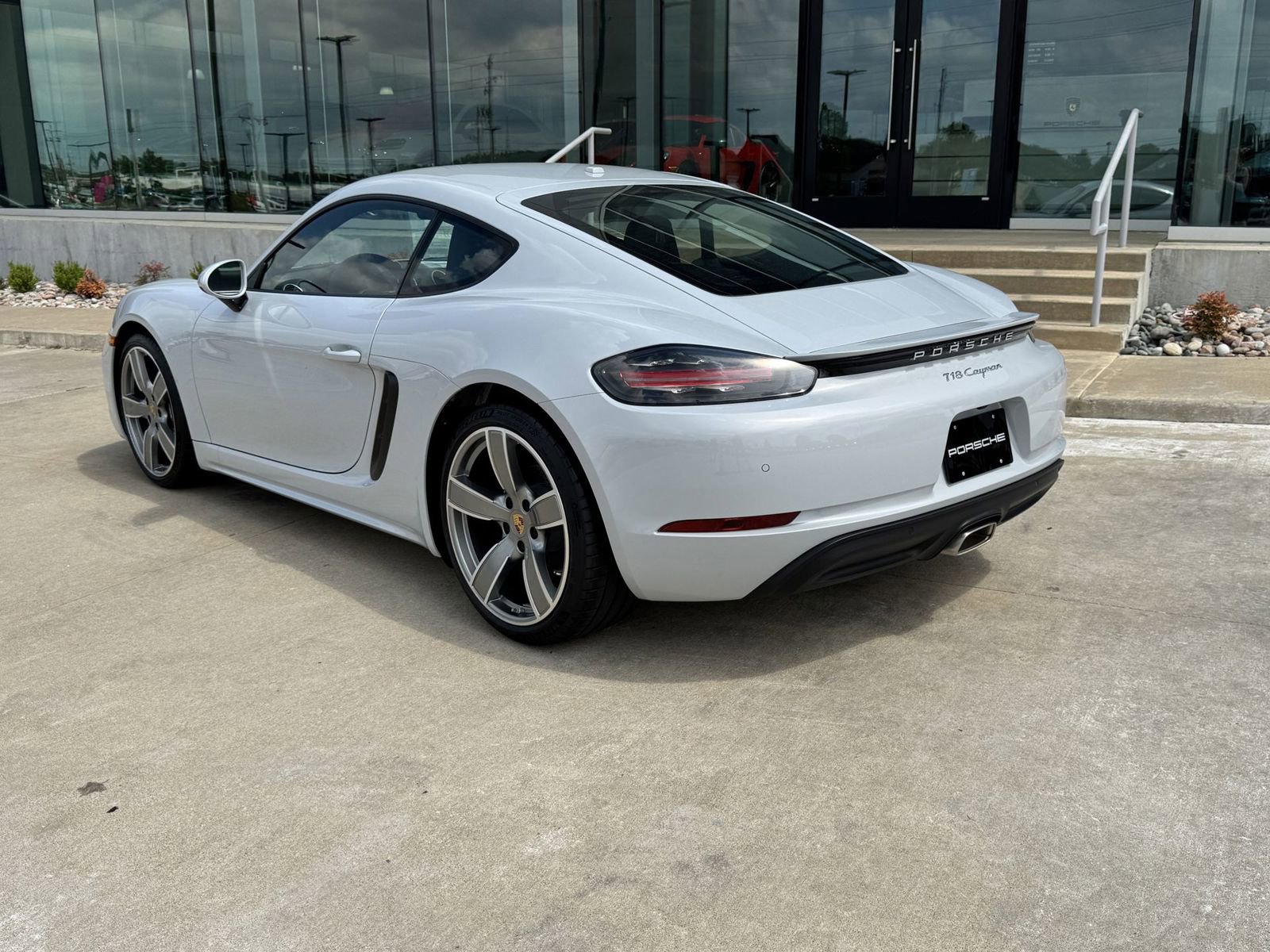 New 2025 Porsche 718 Cayman image 3