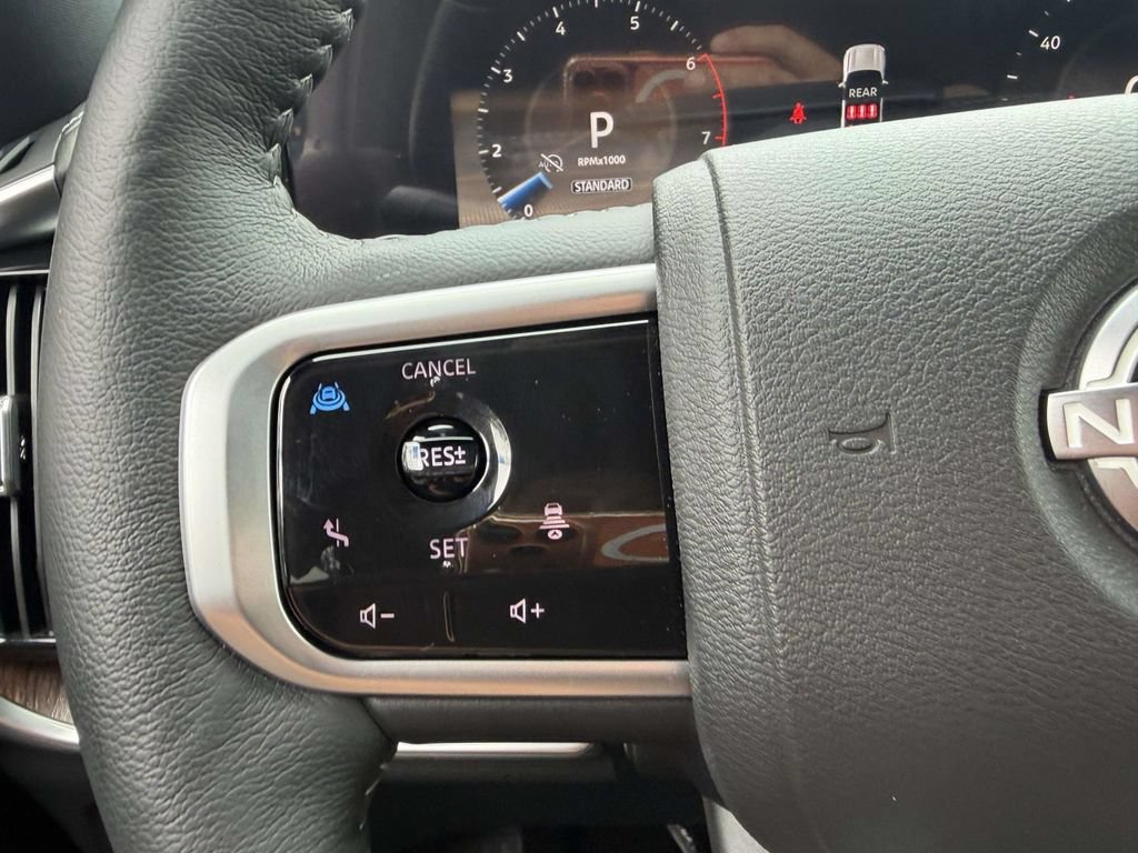 Used 2025 Nissan Armada SL AWD/4WD image 33