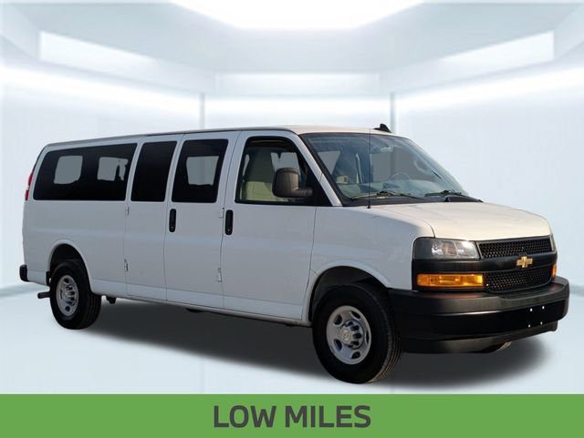 Used 2024 Chevrolet Express 3500 LS image 9
