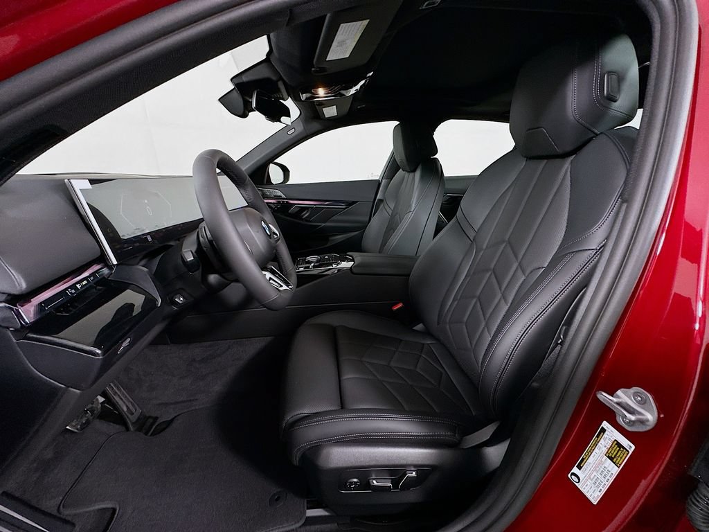 Used 2027 BMW 530i w/ M Sport Package RWD image 16