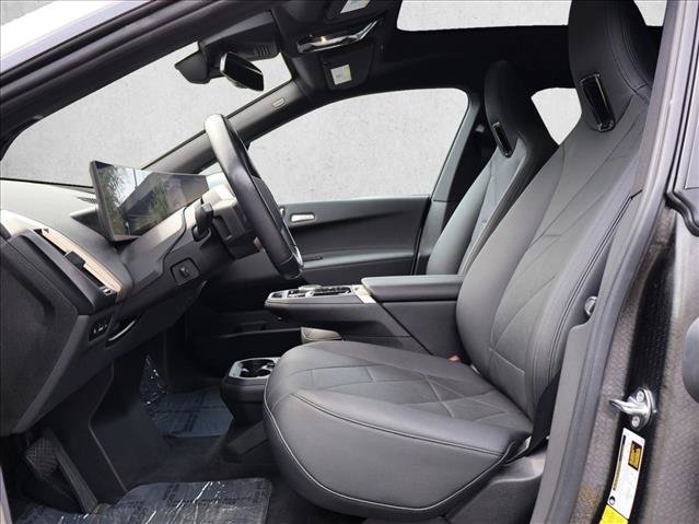 Used 2023 BMW iX xDrive50 w/ Sport Package AWD/4WD image 21