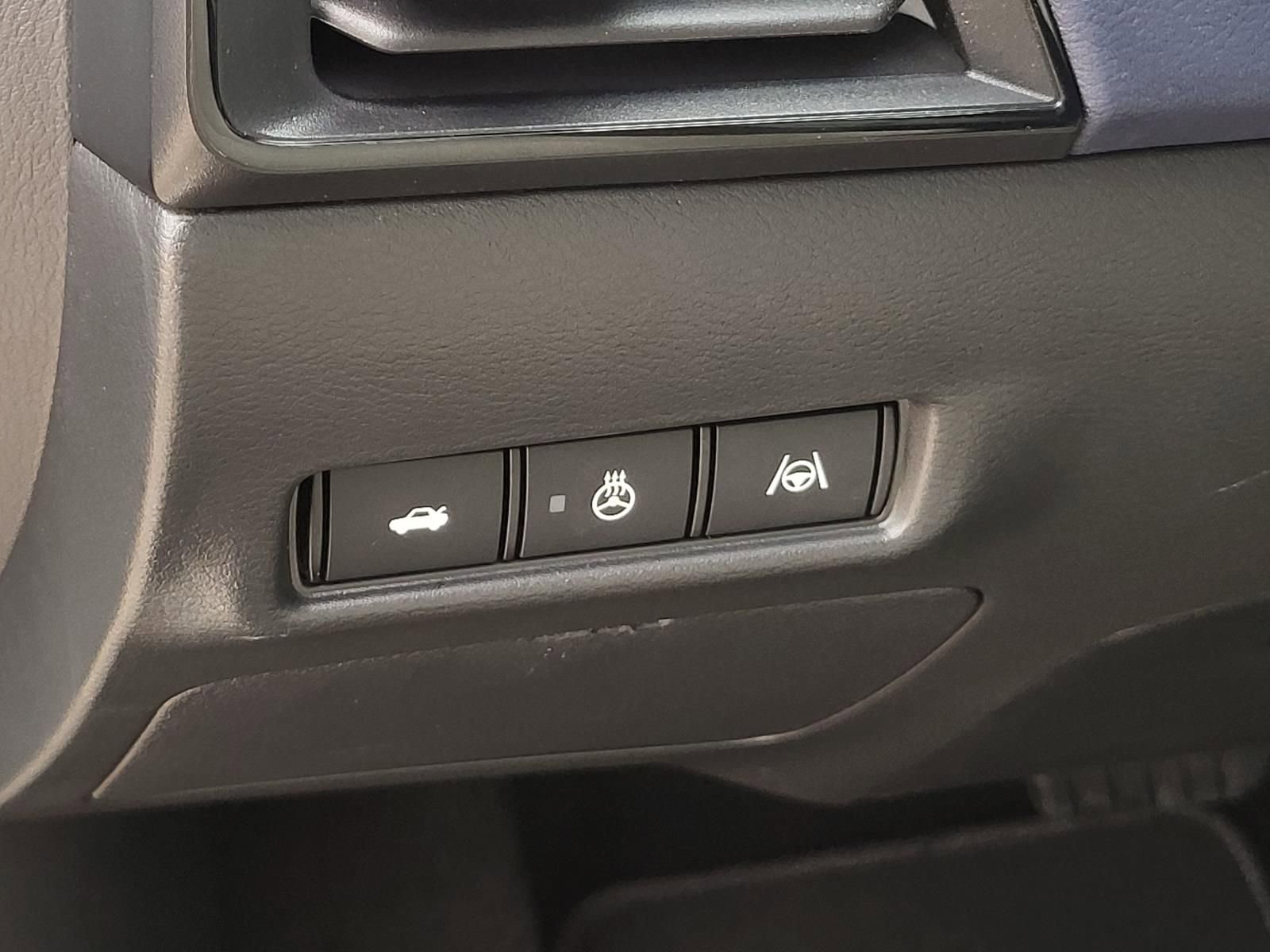 New 2026 Nissan Sentra SL FWD image 19