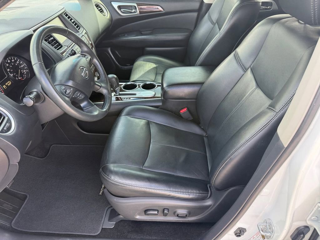 Used 2015 Nissan Pathfinder SL w/ SL Premium Package image 10