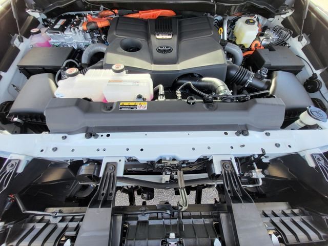 Used 2026 Toyota Sequoia Capstone w/ Tow Technology Package image 10