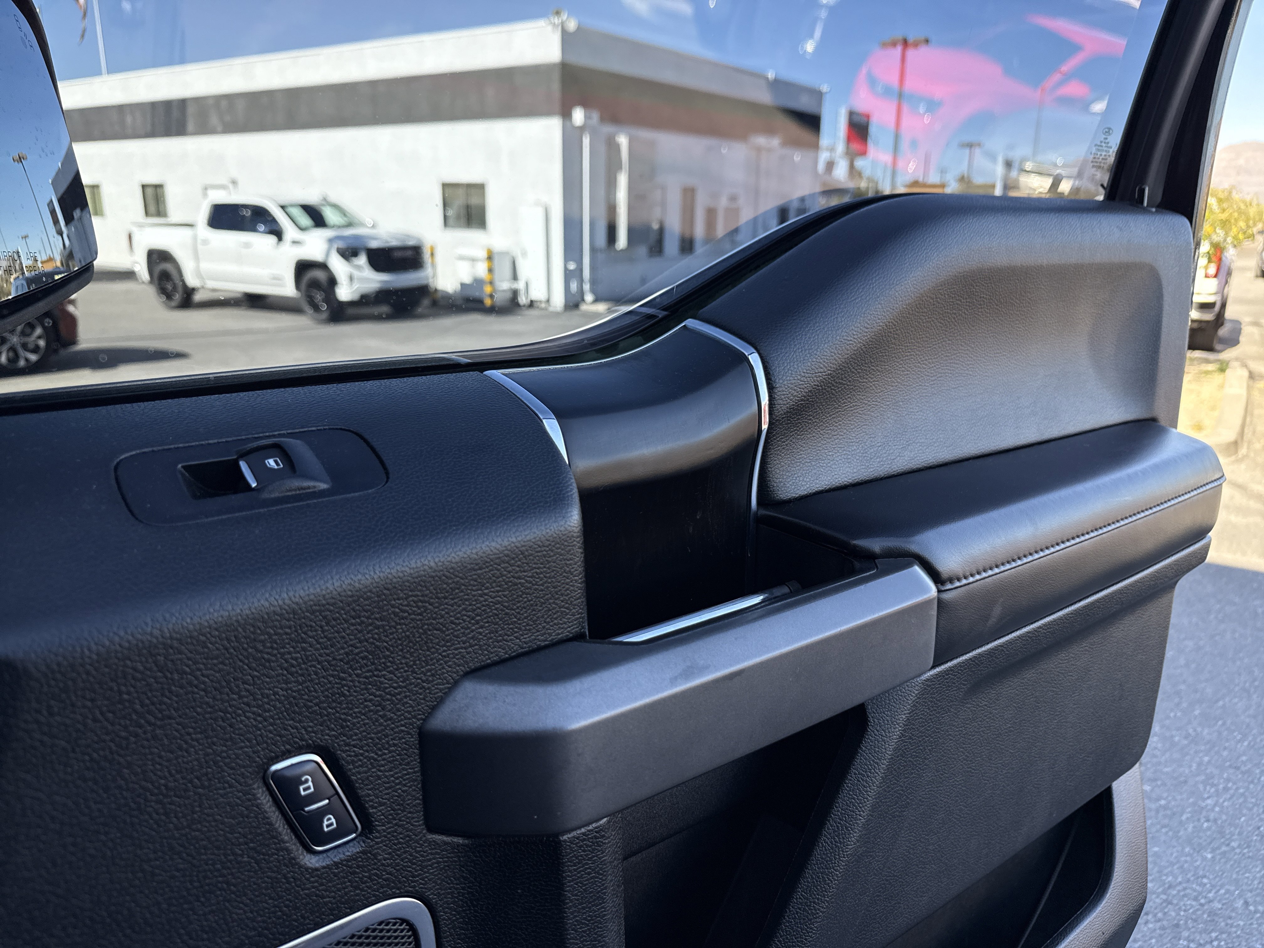 Used 2018 Ford F150 Platinum w/ Equipment Group 701A Luxury image 43