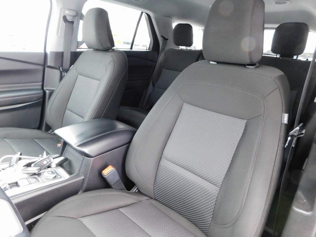 Used 2023 Ford Explorer XLT image 15