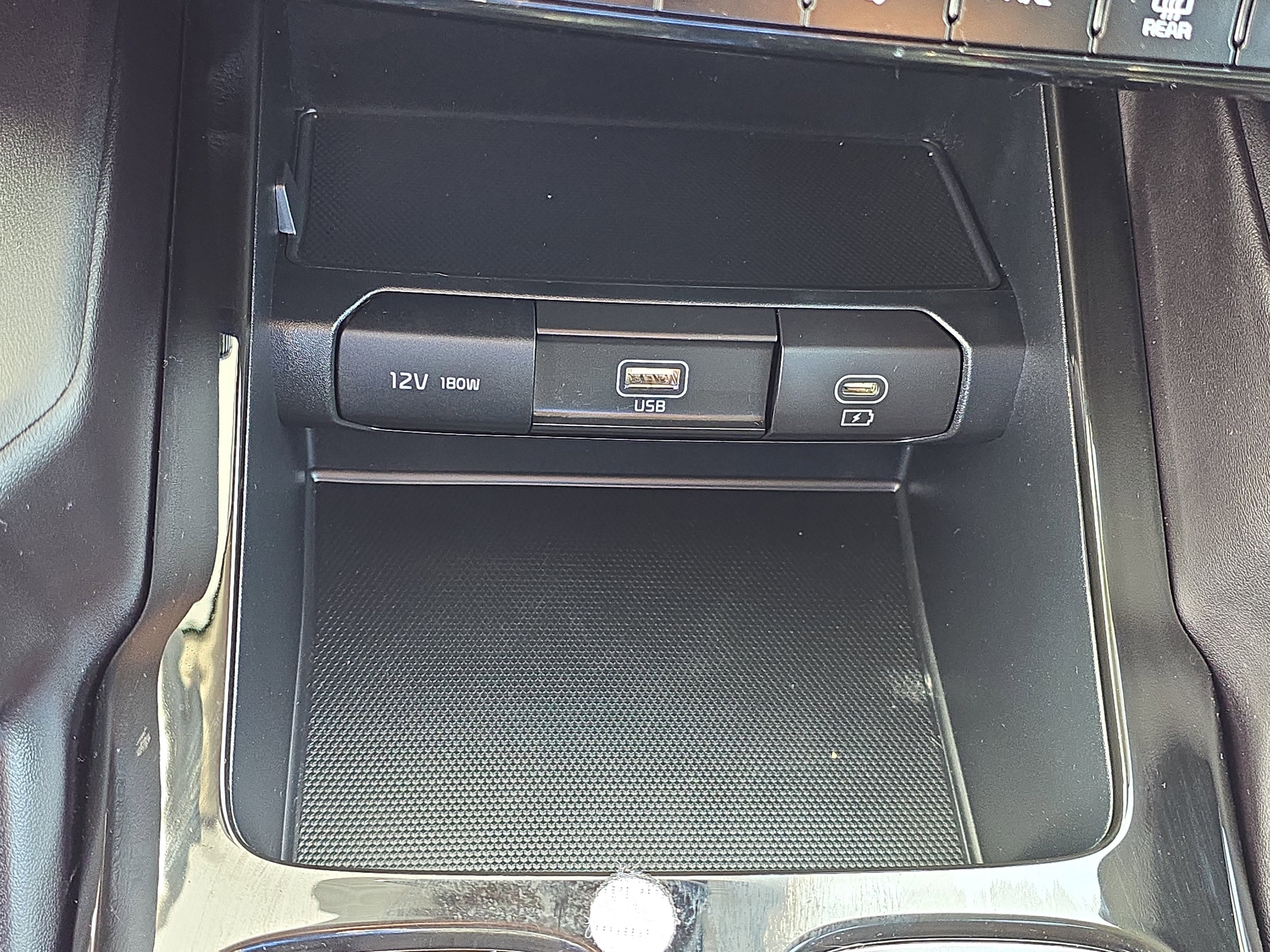 Certified 2025 Kia Telluride LX image 28