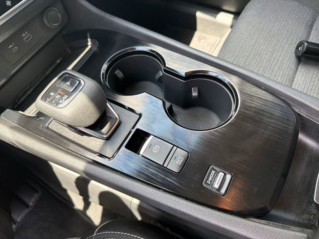 Used 2022 Nissan Rogue SV FWD image 36