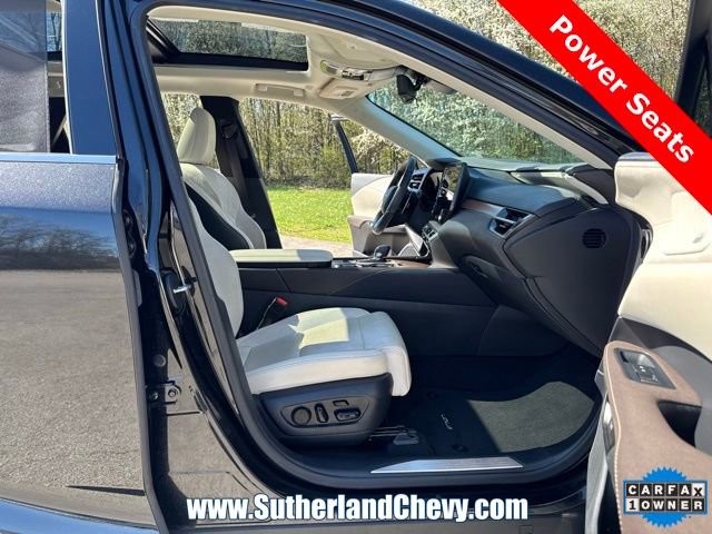 Used 2023 Lexus RX 350 350 Luxury w/ Cold Area Package image 16