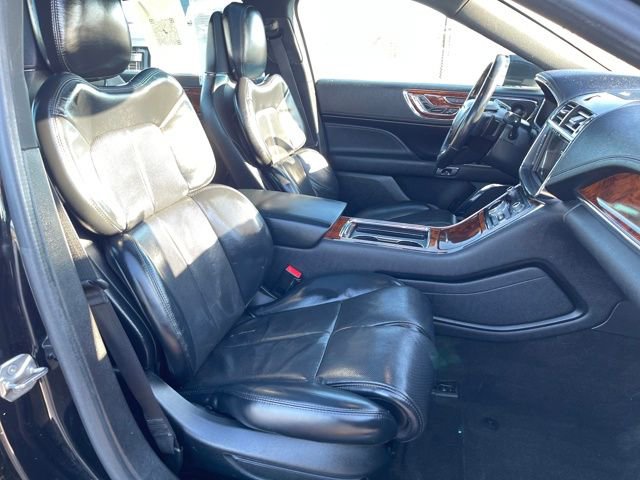 Used 2020 Lincoln Continental Reserve AWD/4WD image 38