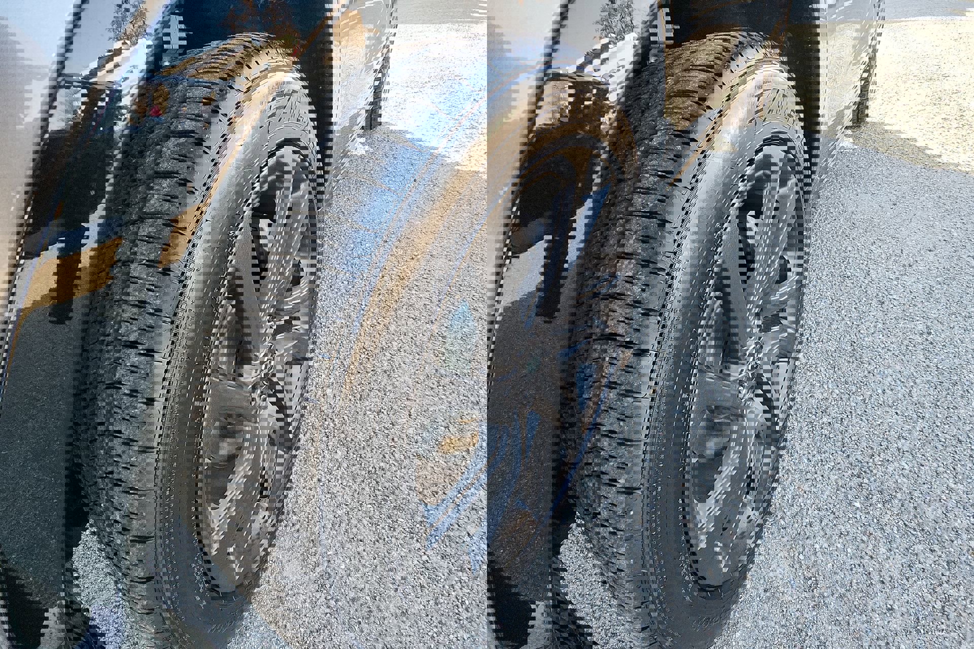 Used 2019 Land Rover Discovery HSE image 19