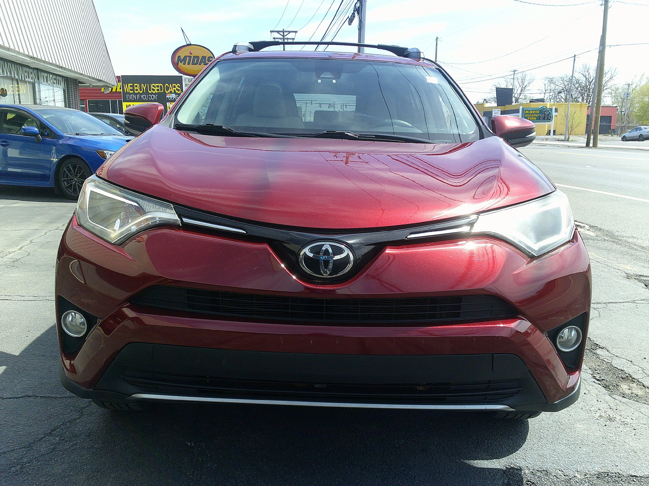 Used 2018 Toyota RAV4 XLE w/ Plus Extra Value Package AWD/4WD image 9