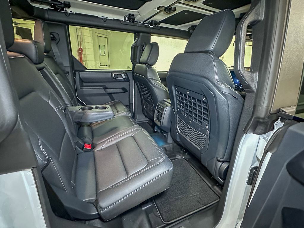 New 2025 Ford Bronco Badlands image 4