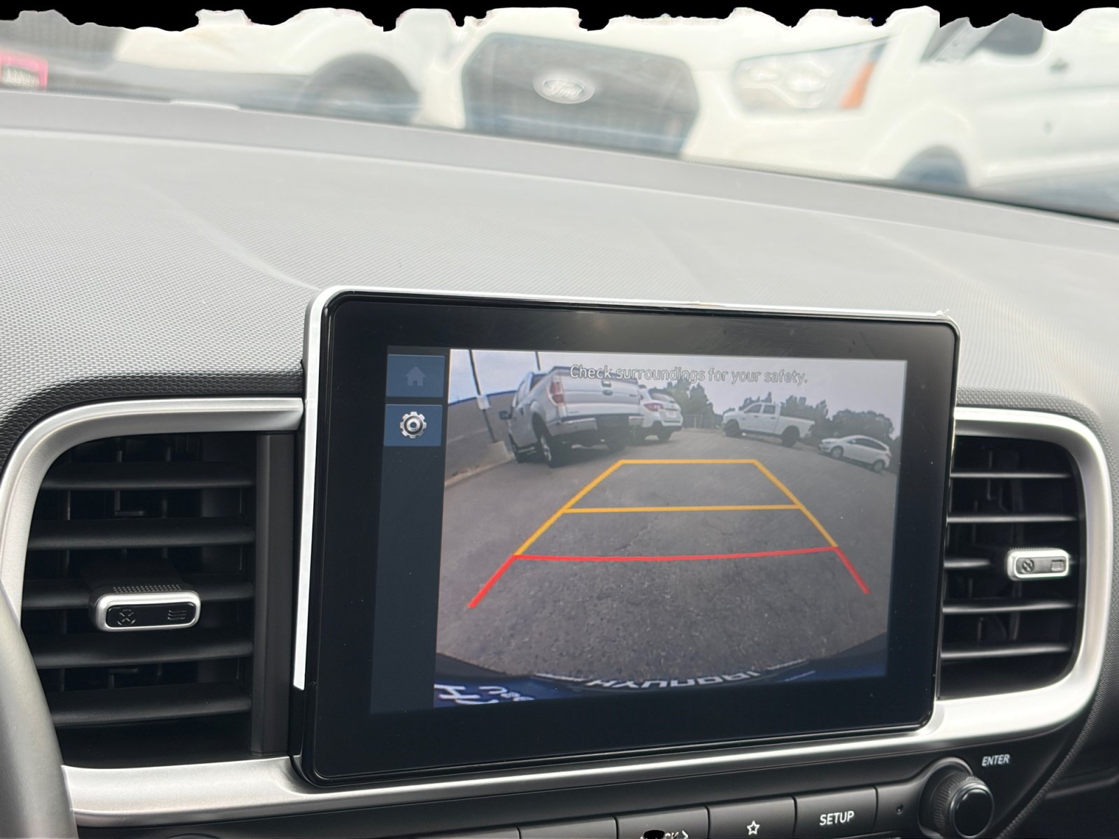 Used 2025 Hyundai Venue SEL FWD image 23