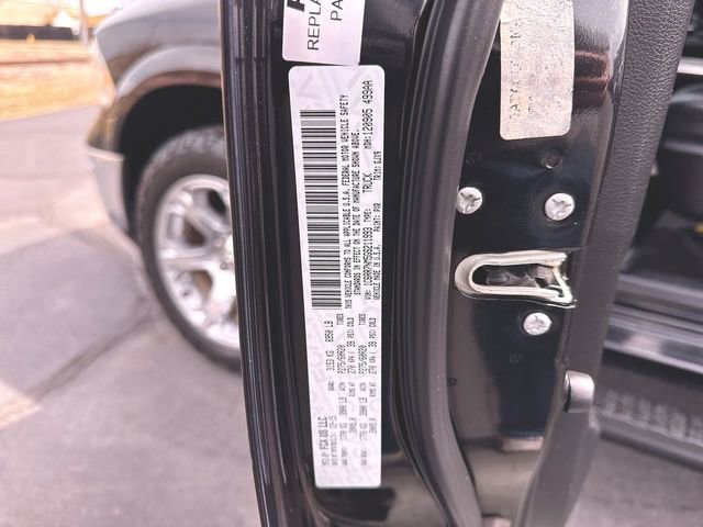 Used 2016 RAM 1500 Laramie w/ Convenience Group image 35