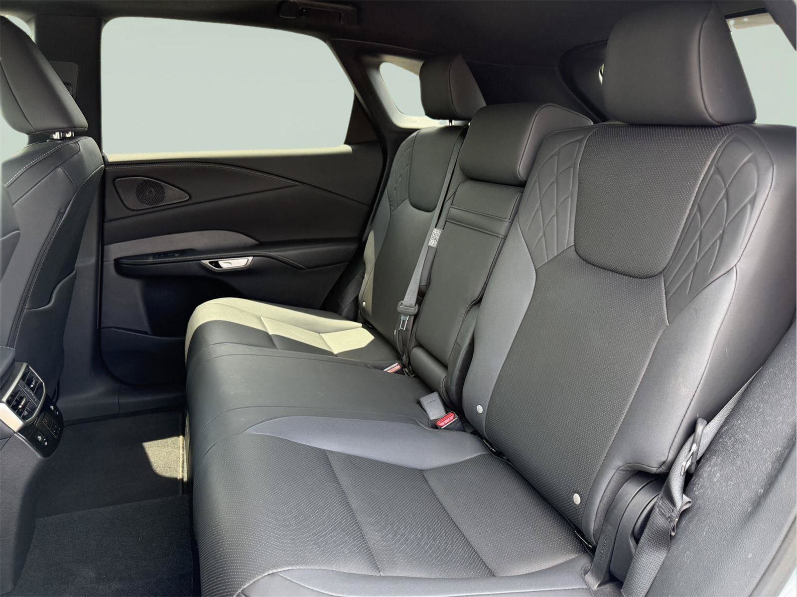 Certified 2023 Lexus RX 350 Premium w/ Accessory Package AWD/4WD image 20