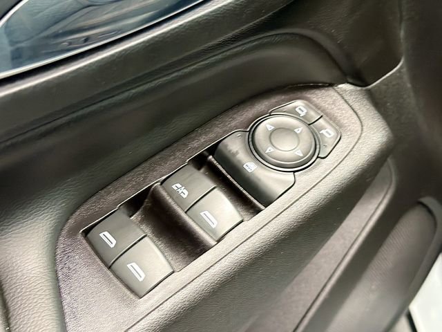 Used 2020 Chevrolet Equinox LT image 16