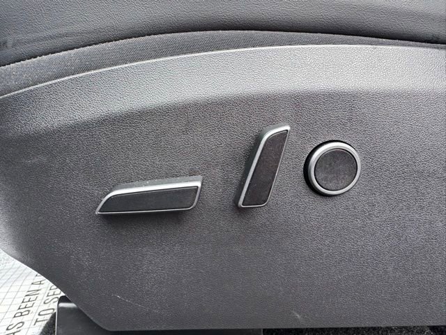 Used 2023 Tesla Model Y Long Range image 15