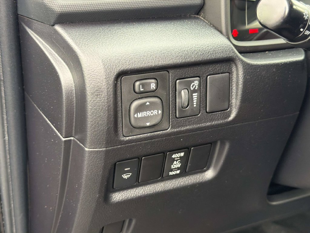 Used 2017 Toyota 4Runner TRD Off-Road AWD/4WD image 23