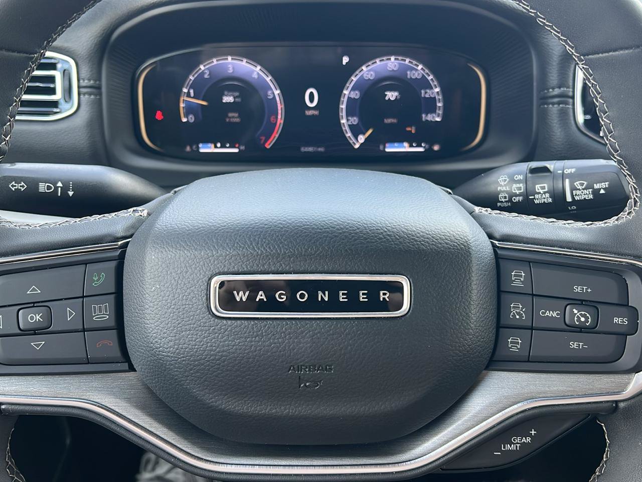 Used 2023 Jeep Wagoneer Series II w/ Convenience Group I AWD/4WD image 22