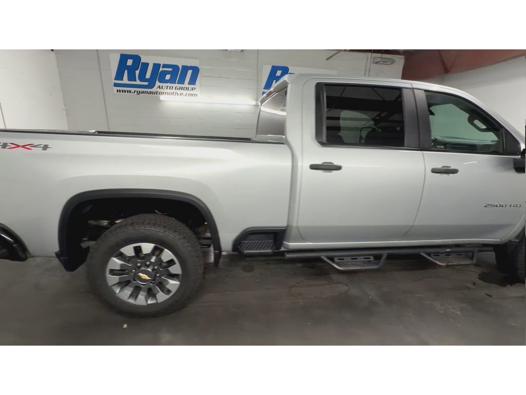 Used 2021 Chevrolet Silverado 2500 Custom w/ Custom Value Package image 9