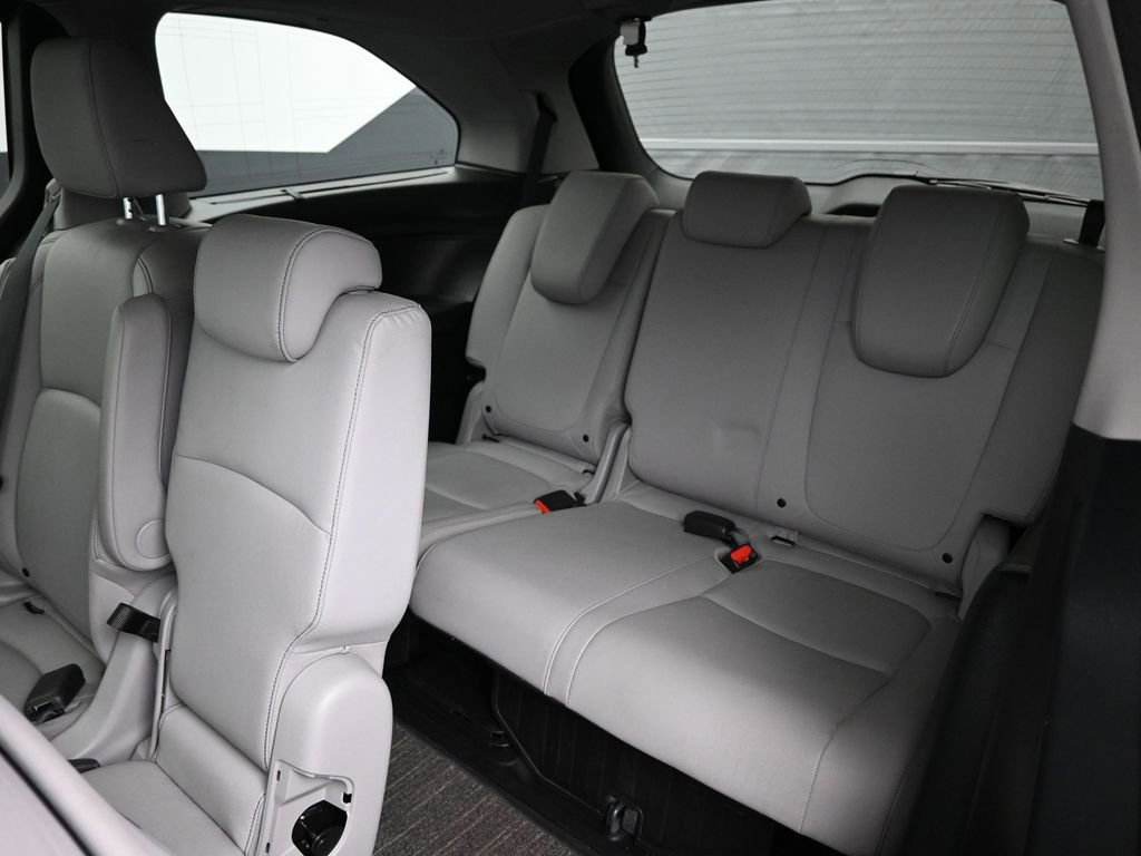 Certified 2024 Honda Odyssey Touring image 31