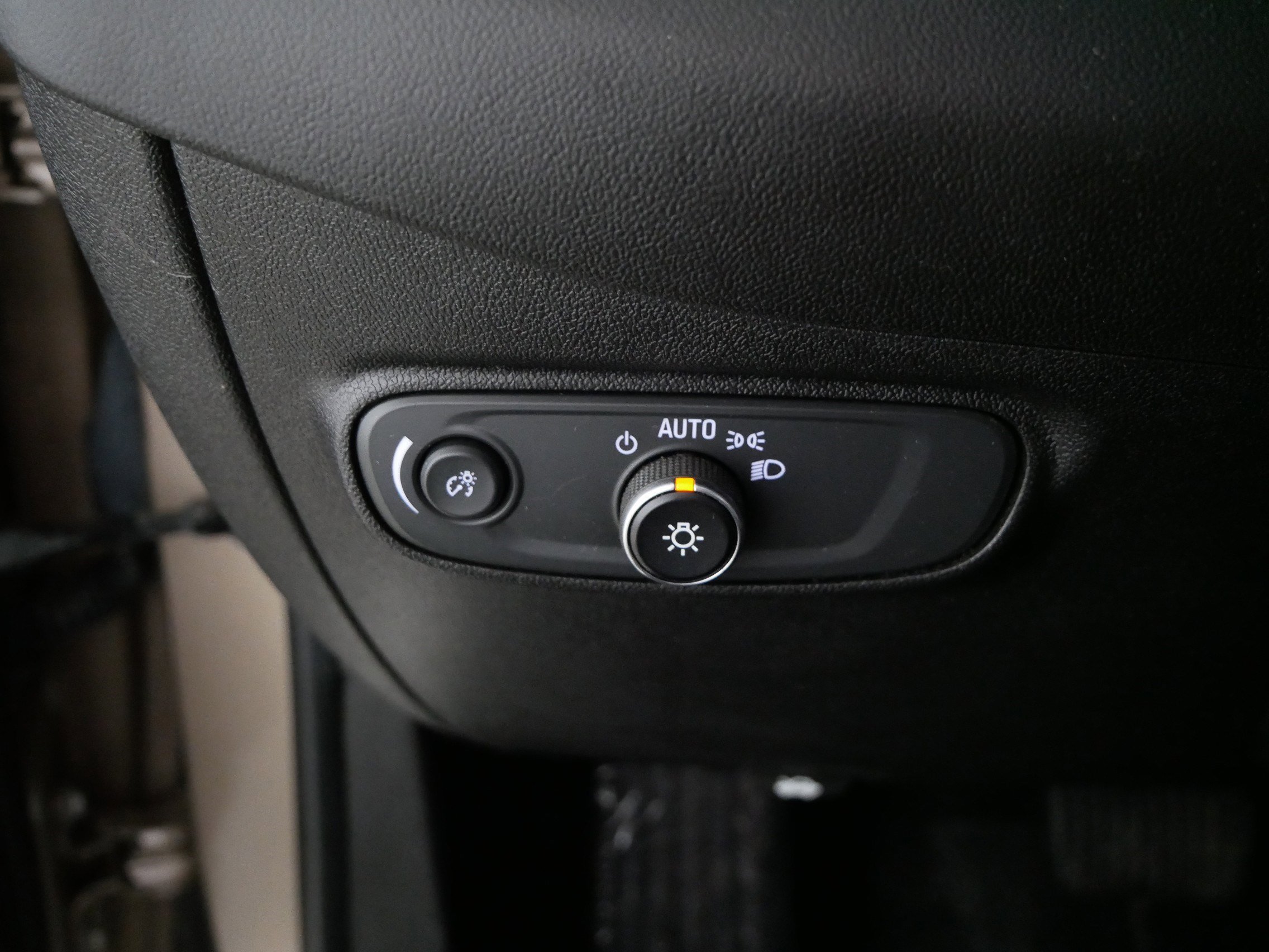 Used 2019 Chevrolet Equinox LT image 26