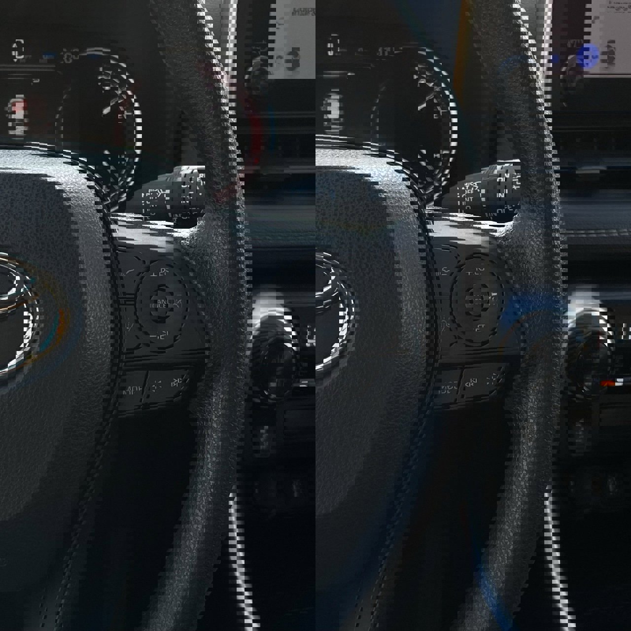 Used 2023 Toyota RAV4 XLE image 14