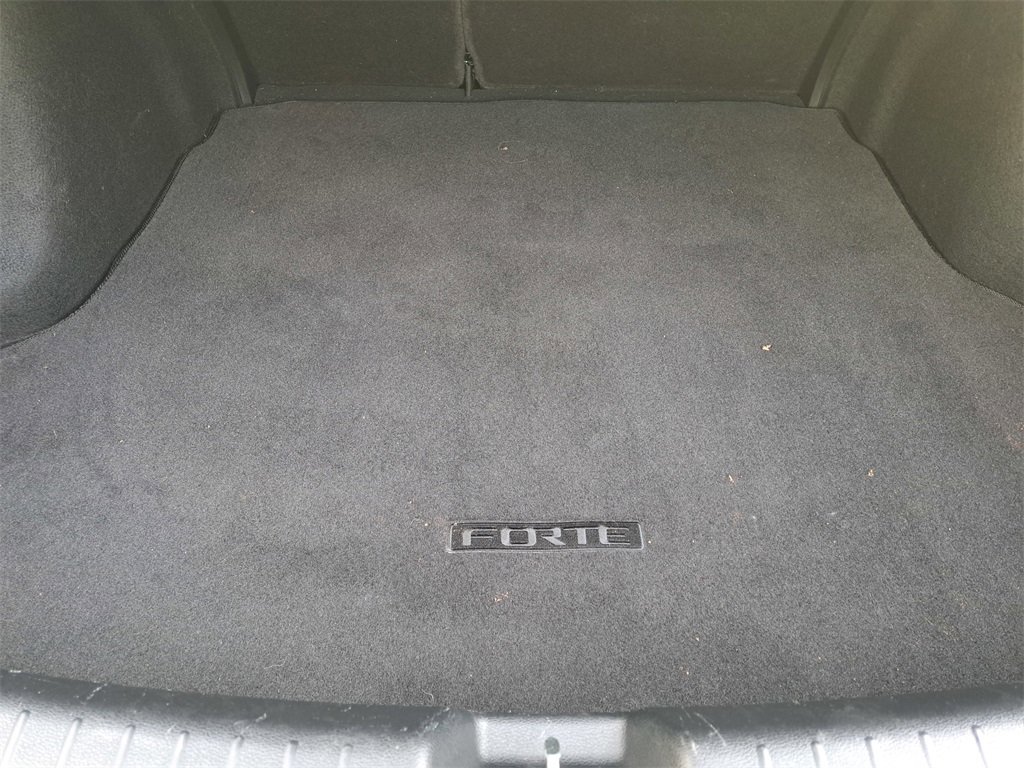 Used 2022 Kia Forte LXS w/ LXS Technology Package image 14
