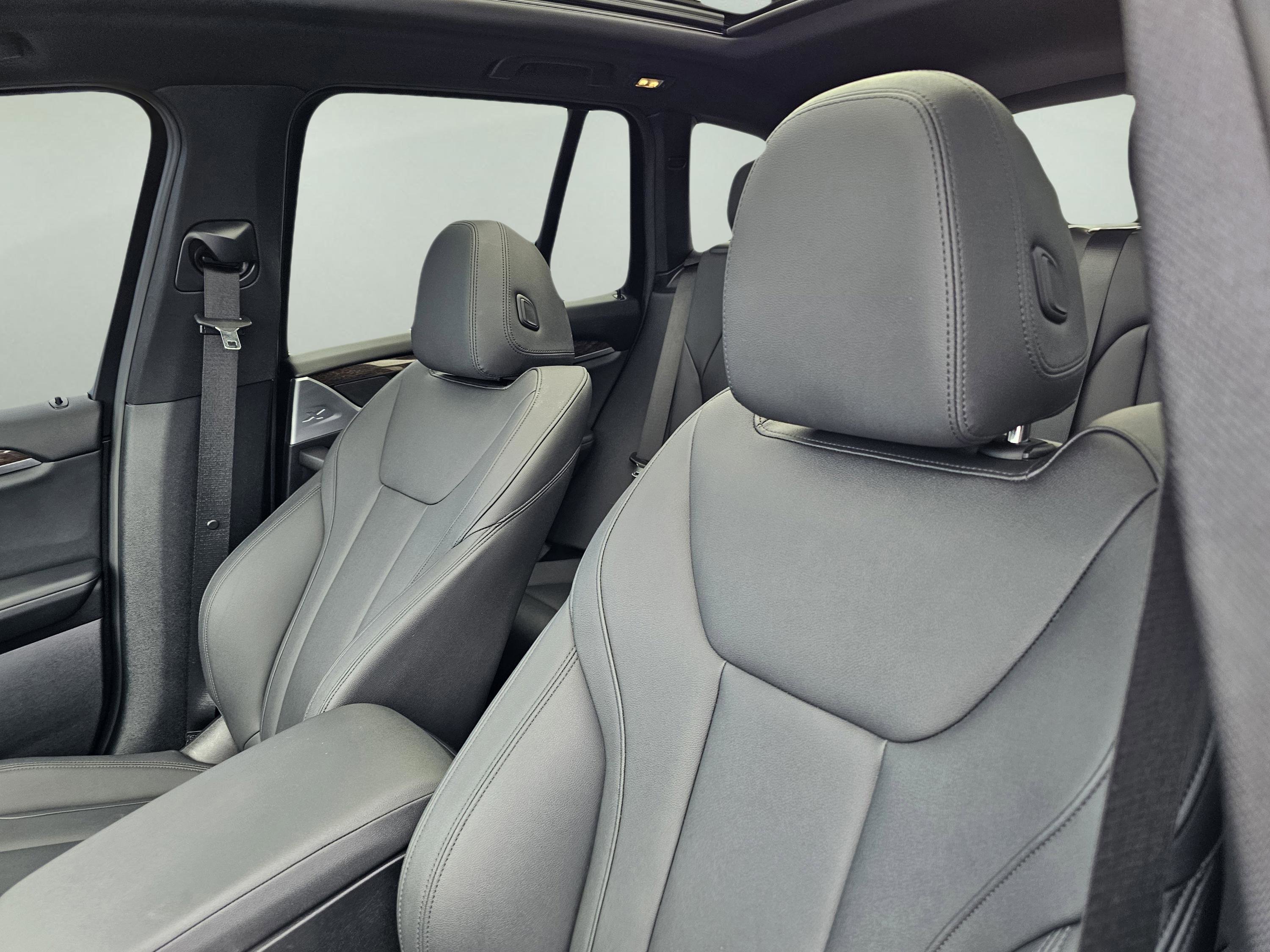 Used 2020 BMW X3 xDrive30i w/ Premium Package image 17