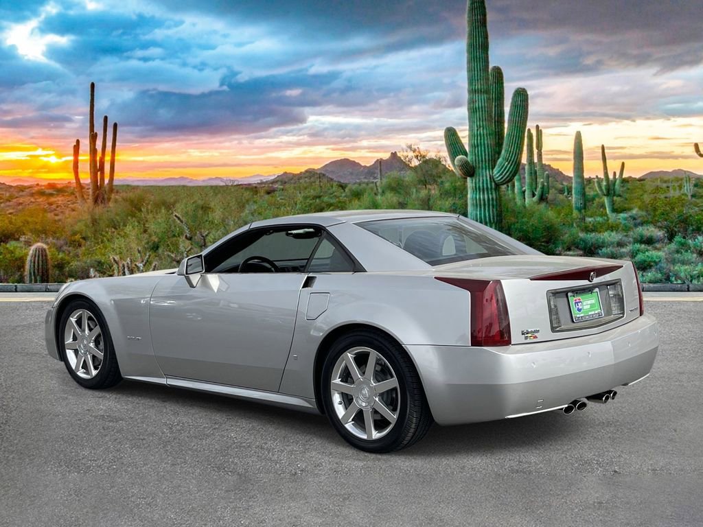 Used 2007 Cadillac XLR image 5