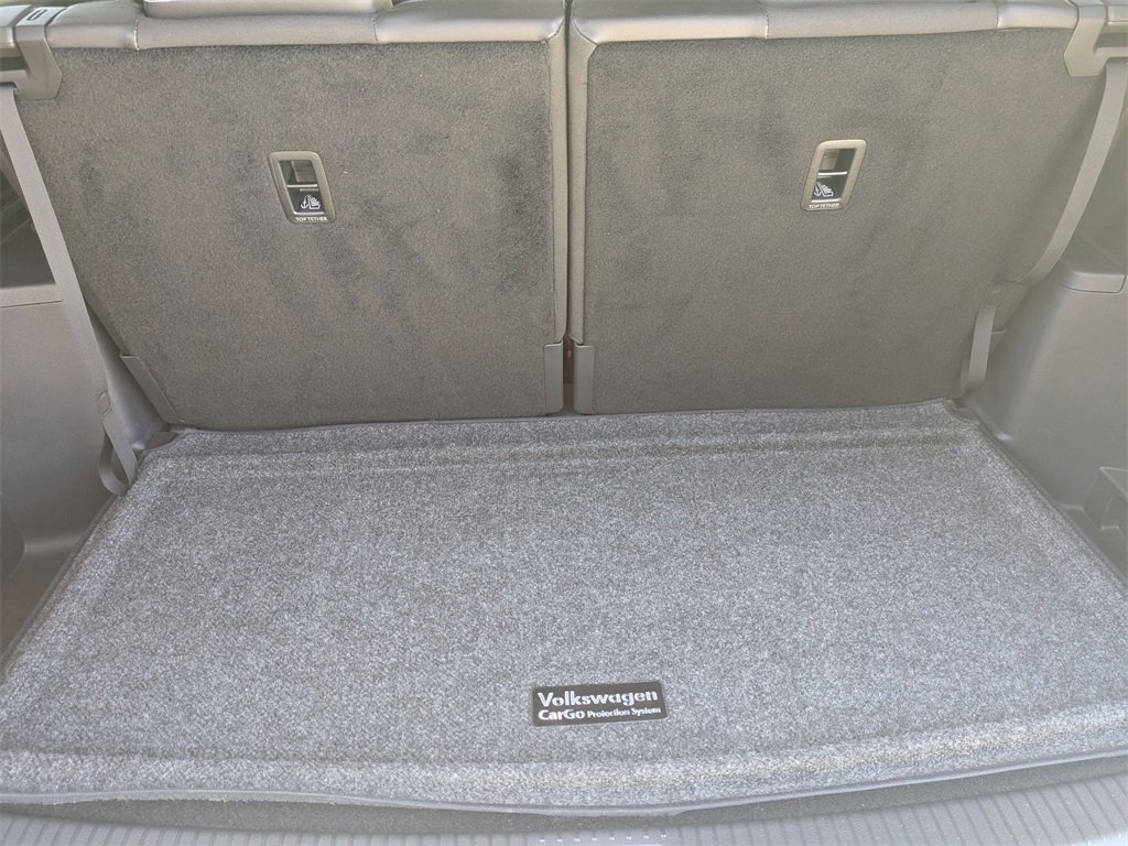 Used 2024 Volkswagen Atlas SE image 32