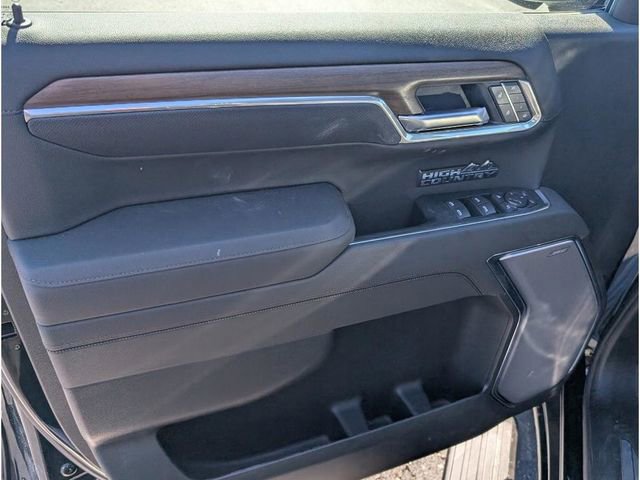 New 2026 GMC Sierra 2500 Denali Ultimate image 17