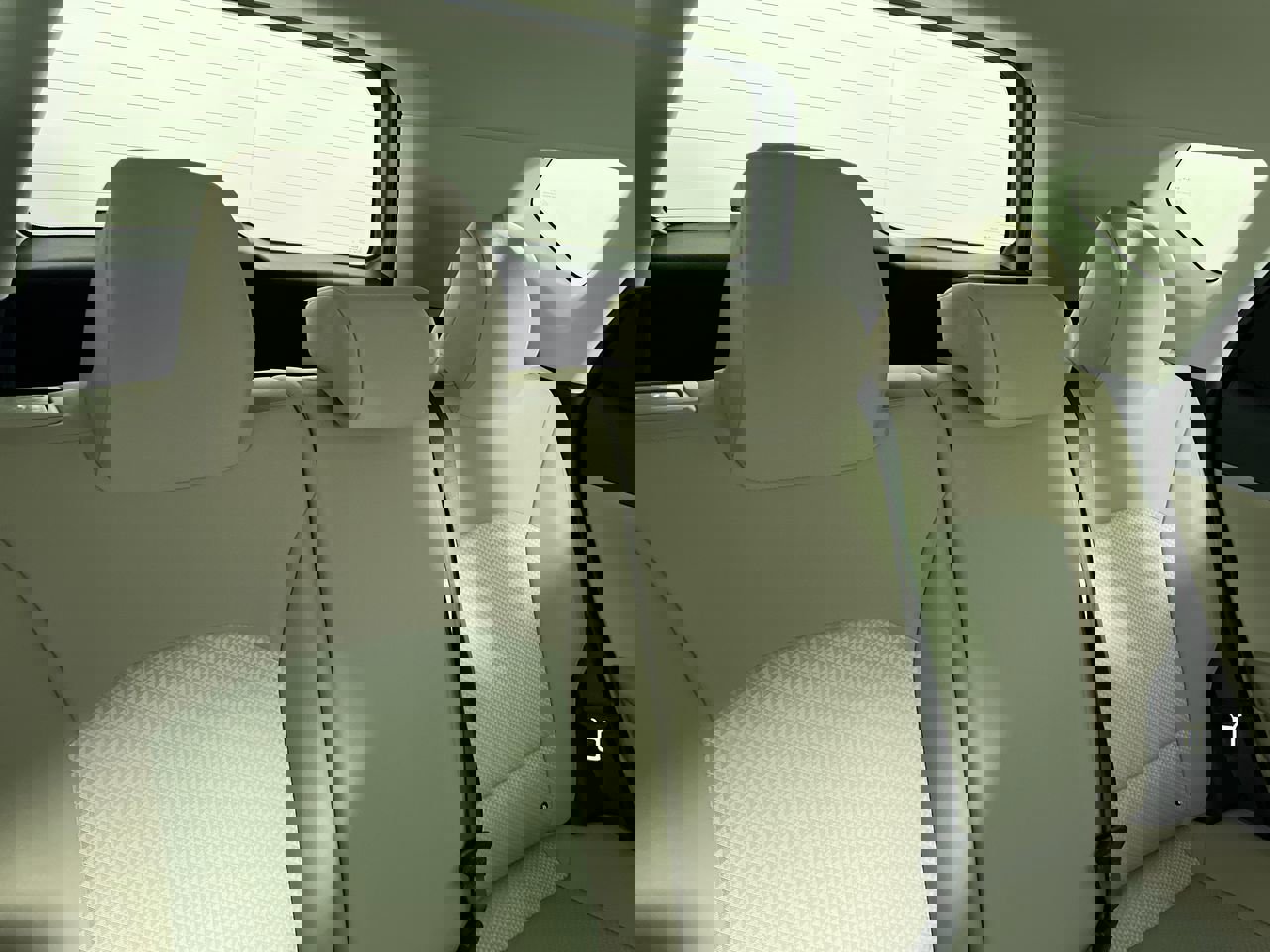 Certified 2025 Kia Soul LX w/ LX Technology Package FWD image 30