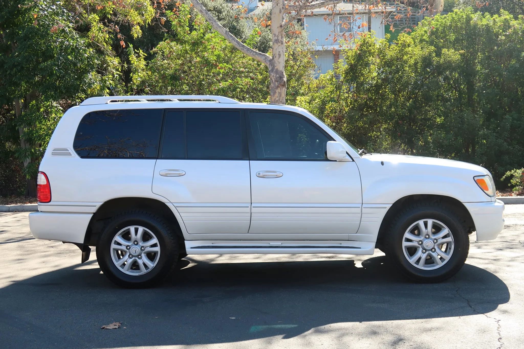 Used 2005 Lexus LX 470 4WD image 9