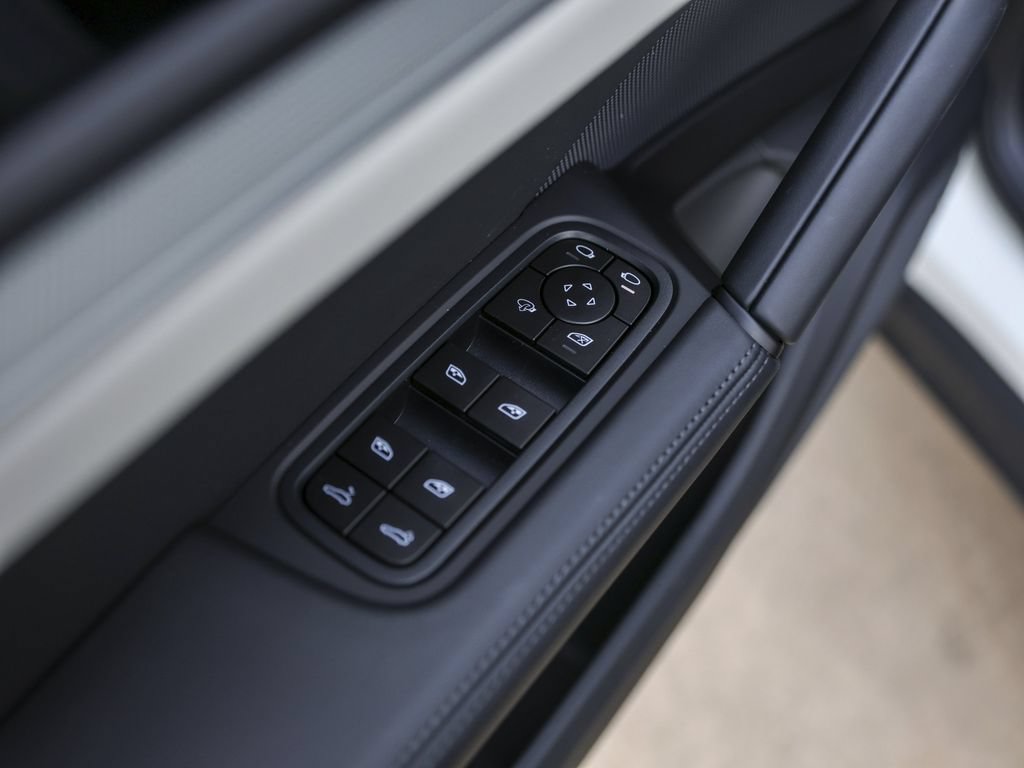 New 2026 Porsche Cayenne AWD/4WD image 28