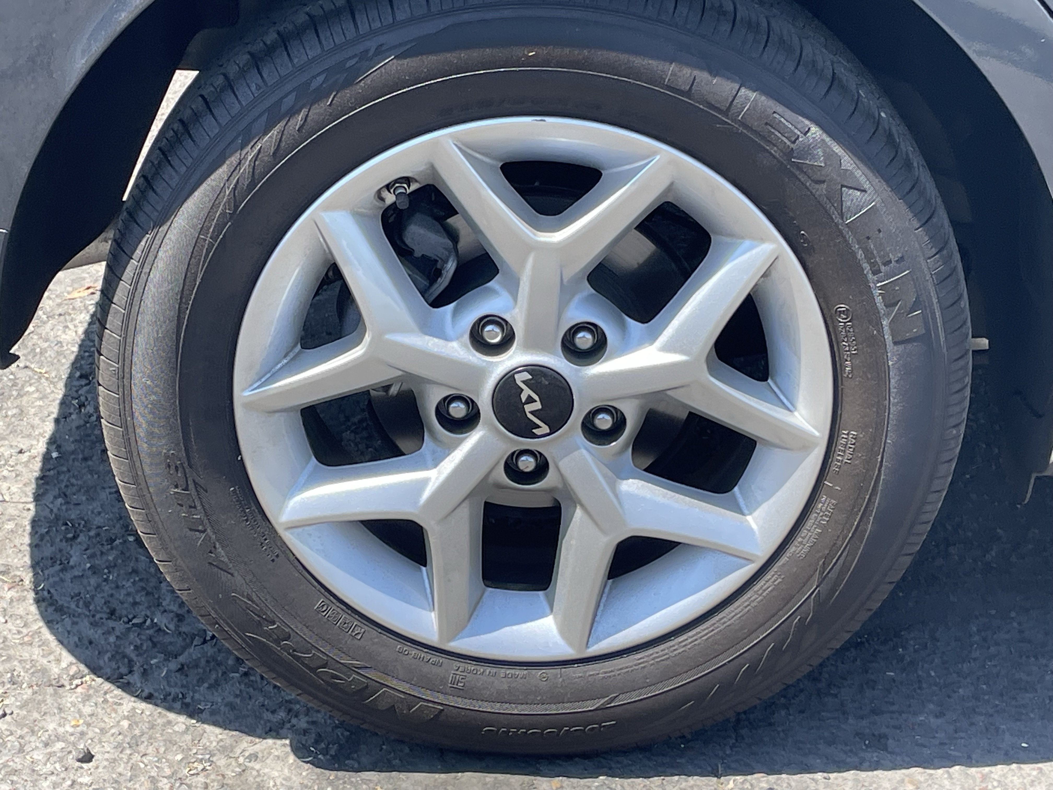 Certified 2025 Kia Soul S FWD image 7