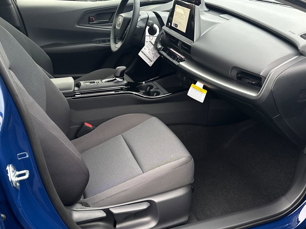 New 2026 Toyota Prius LE image 10