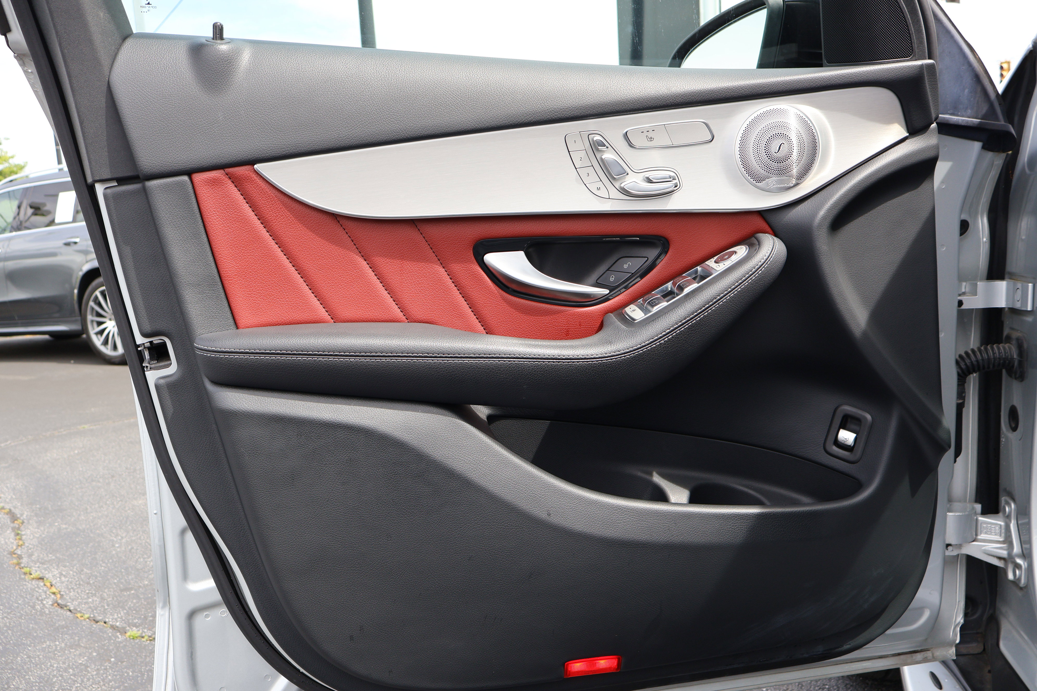 Used 2019 Mercedes-Benz GLC 300 4MATIC Coupe image 13