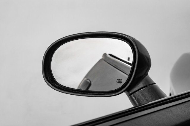 Used 2013 Dodge Challenger R/T Plus image 32