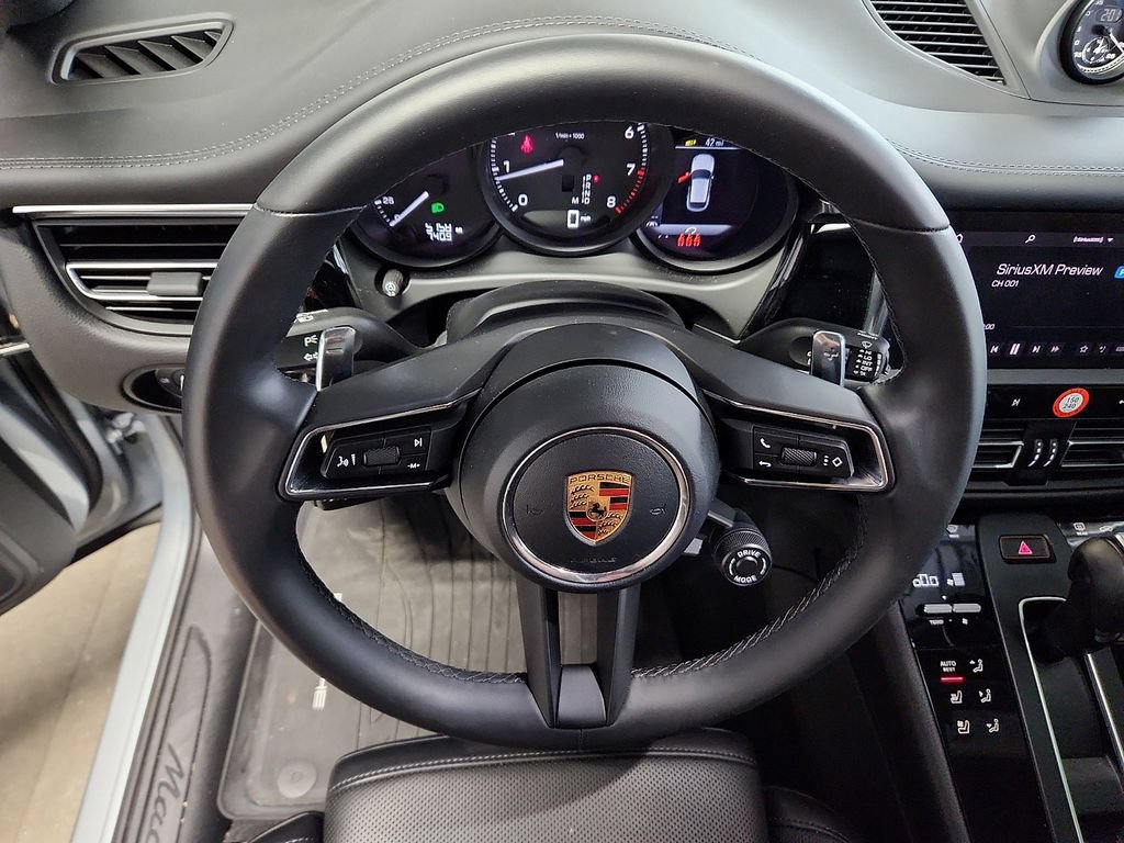 Certified 2026 Porsche Macan AWD/4WD image 20