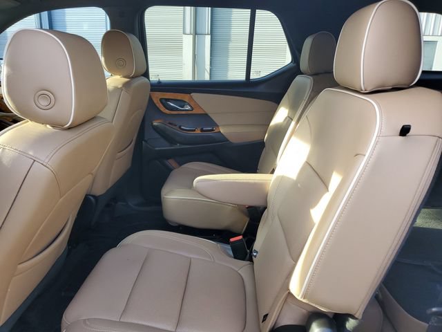 Used 2022 Chevrolet Traverse Premier FWD image 10