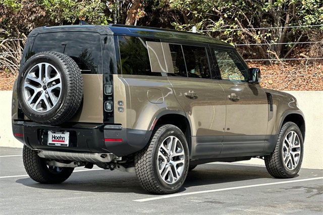 New 2026 Land Rover Defender 110 S image 5