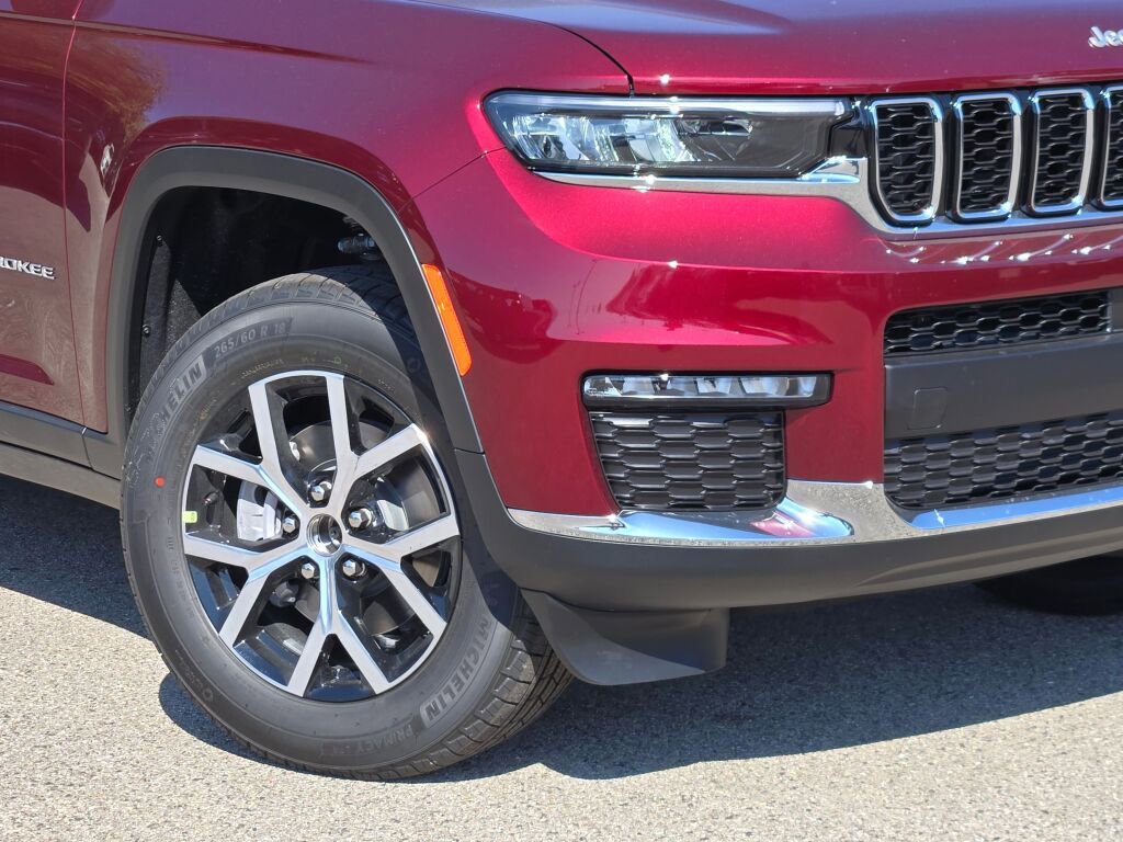 New 2025 Jeep Grand Cherokee L Limited image 3