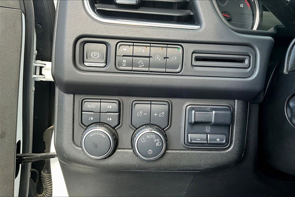 Used 2021 Chevrolet Tahoe Z71 w/ Z71 Signature Package image 17