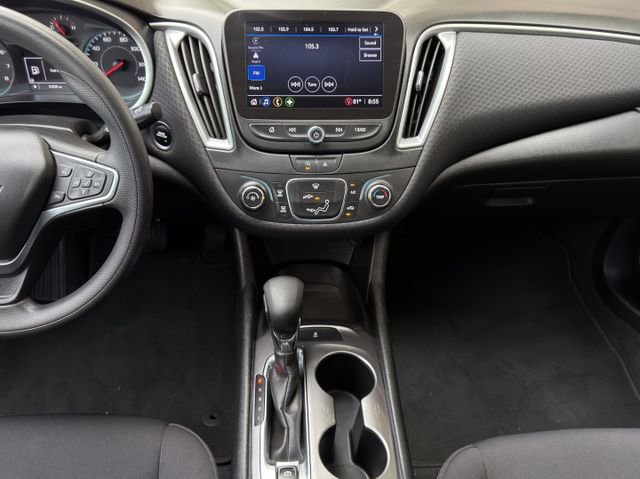 Used 2023 Chevrolet Malibu LS FWD image 16
