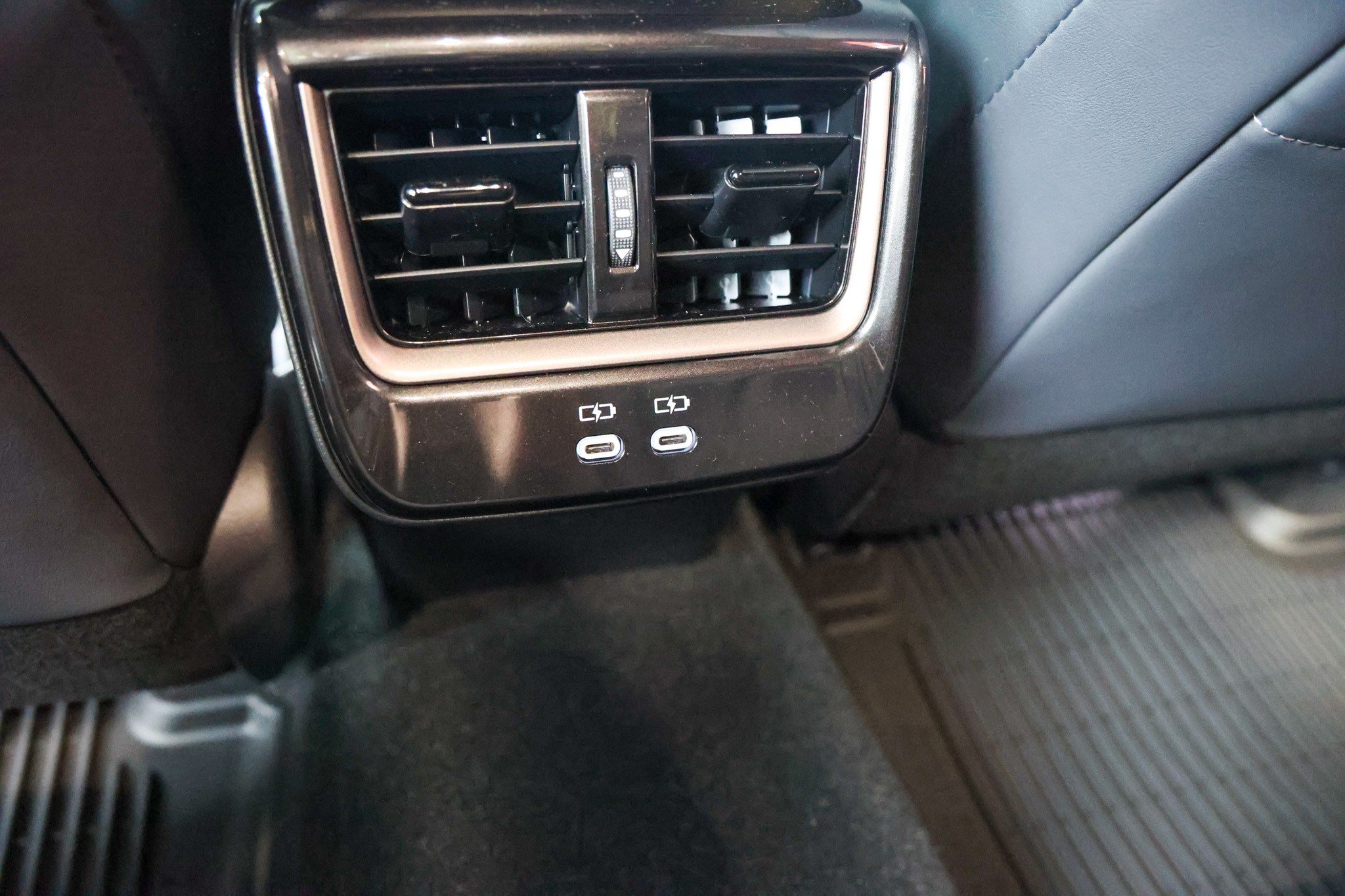 Certified 2026 Toyota Crown AWD/4WD image 44