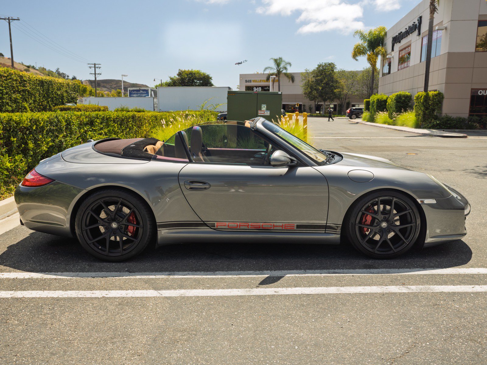 Used 2011 Porsche 911 Carrera RWD image 4