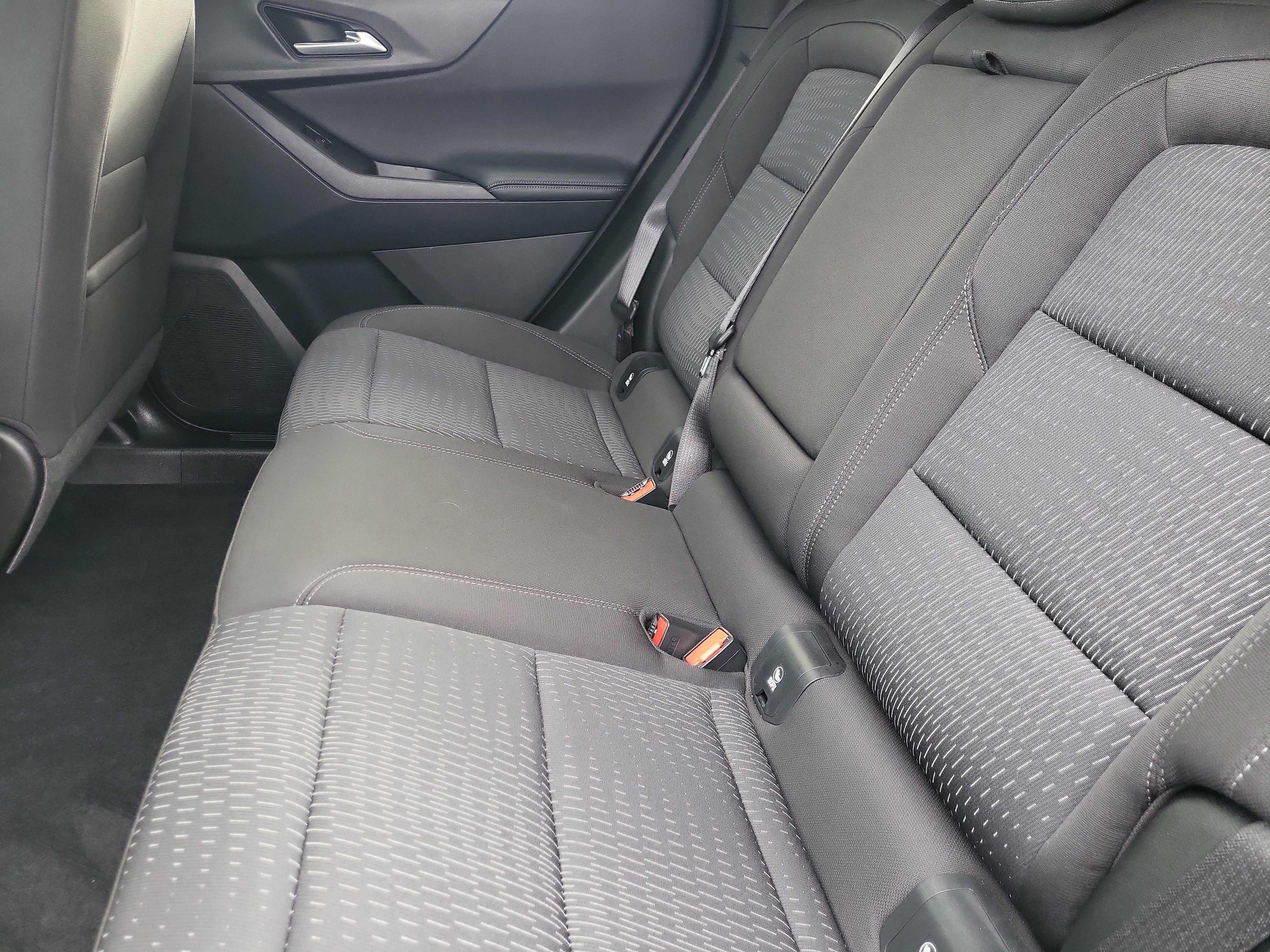 Used 2025 Chevrolet Equinox LT w/ Safety and Technology Package image 15